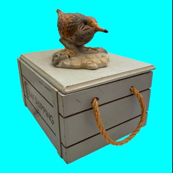 Wooden Trinket Box Marked Bay Shipping w/ Ceramic Spotted Sandpiper Bird on Top - Picture 9 of 14
